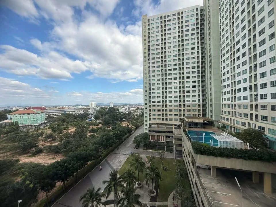 For rent: Lumpini Ville Naklua - Wongamat, fully furnished with appliances and washing machine. Must arrange.
