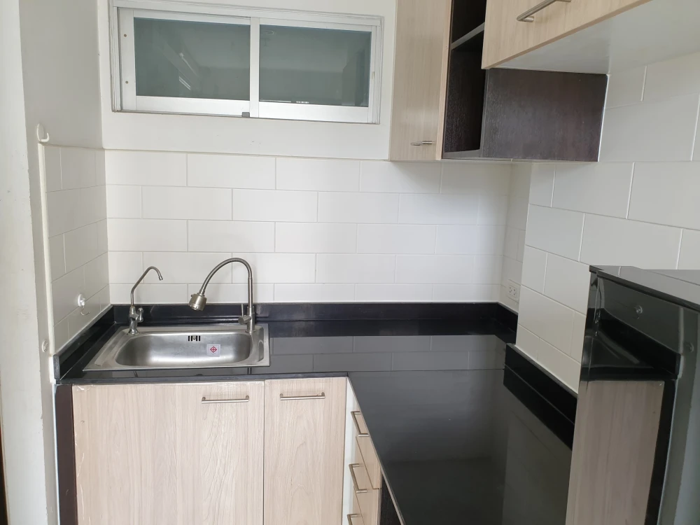 For rent: Lumpini Ville Prachachuen - Pongphet, 1 bedroom unit, fully furnished, high floor with good ventilation, complete amenities. This price is h