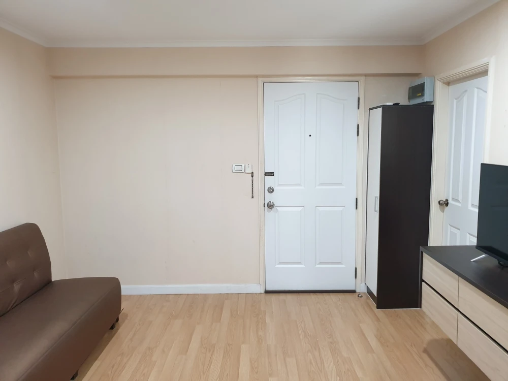 For rent: Lumpini Ville Prachachuen - Pongphet, 1 bedroom unit, fully furnished, high floor with good ventilation, complete amenities. This price is h