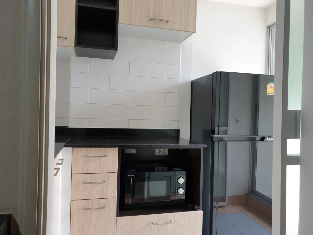 For rent: Lumpini Ville Prachachuen - Pongphet, 1 bedroom unit, fully furnished, high floor with good ventilation, complete amenities. This price is h