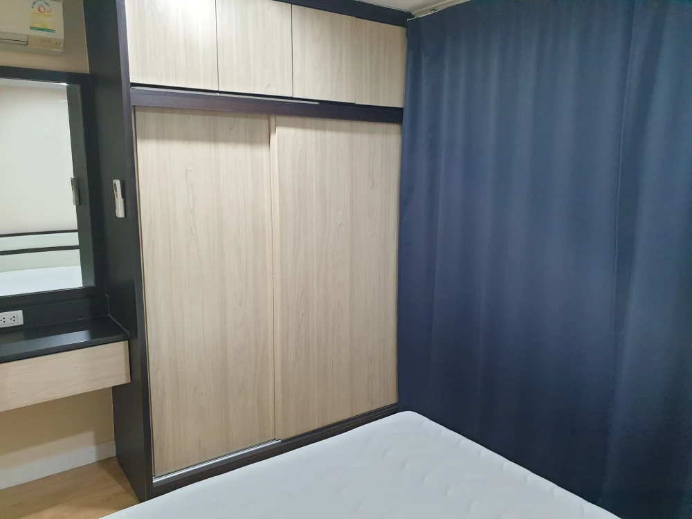For rent: Lumpini Ville Prachachuen - Pongphet, 1 bedroom unit, fully furnished, high floor with good ventilation, complete amenities. This price is h