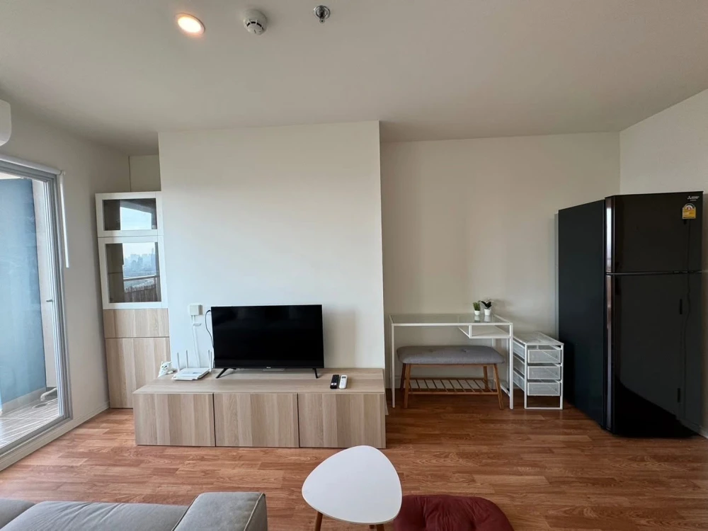 For rent: Lumpini Ville Phatthanakan-Srinakarin, ready to move in, fully furnished, high floor with good ventilation. Book now!