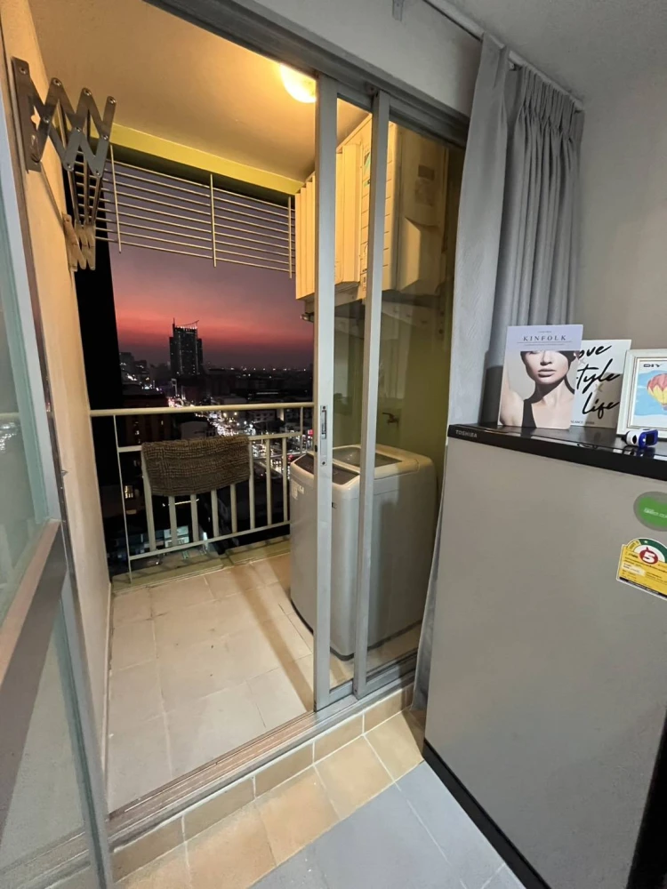 For rent, Lumpini Ville Ramkhamhaeng 44, decorated room, very beautiful, big mattress, 5-star softness, low price, book now.