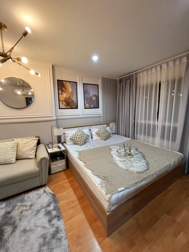 For rent, Lumpini Ville Ramkhamhaeng 44, decorated room, very beautiful, big mattress, 5-star softness, low price, book now.