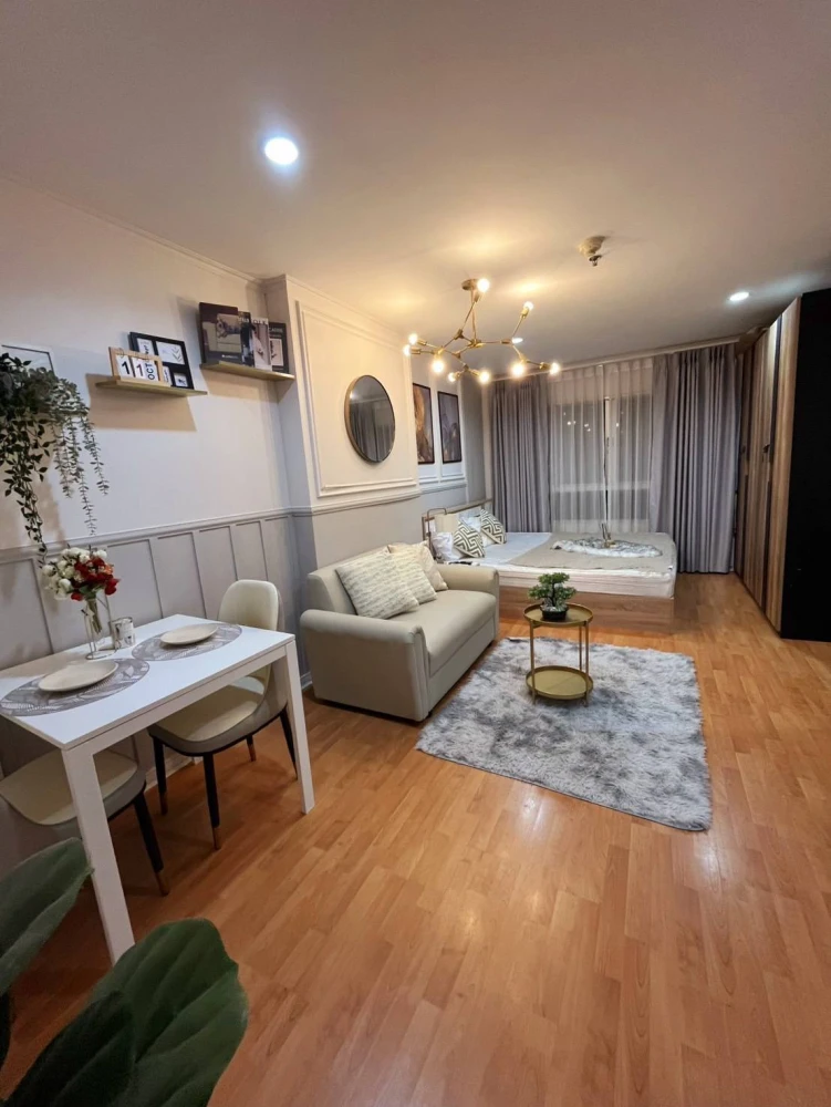 For rent, Lumpini Ville Ramkhamhaeng 44, decorated room, very beautiful, big mattress, 5-star softness, low price, book now.
