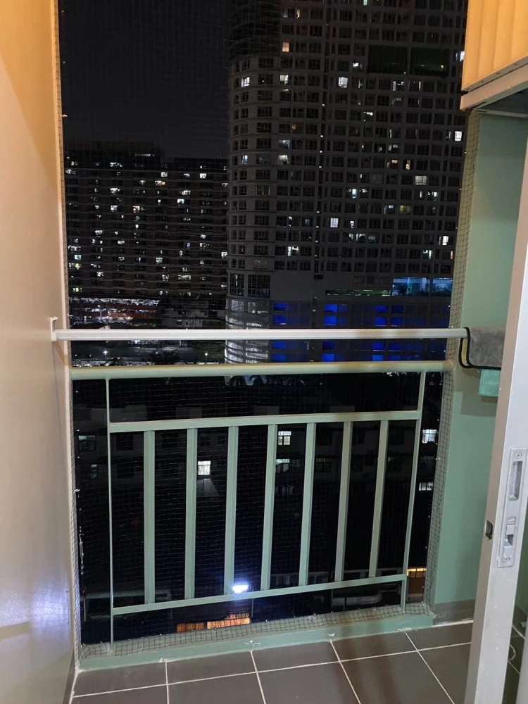 For rent: Lumpini Ville Ramkhamhaeng 60/2. Fully furnished with all the amenities. Just bring your belongings and move in.