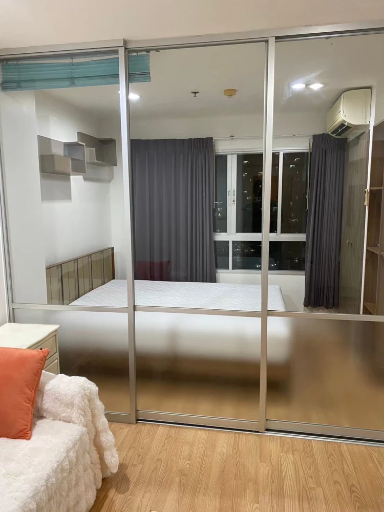 For rent: Lumpini Ville Ramkhamhaeng 60/2. Fully furnished with all the amenities. Just bring your belongings and move in.