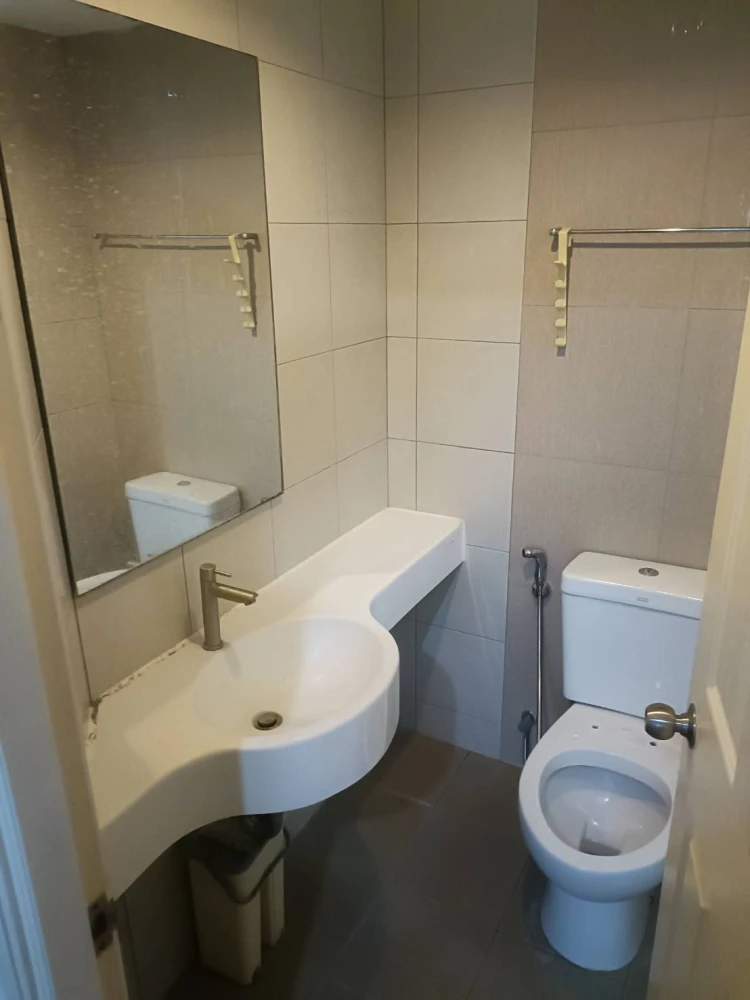 For rent, Lumpini Ville Ladprao-Chokchai 4, built-in furniture, not hot, city view, no building block, if interested, hurry