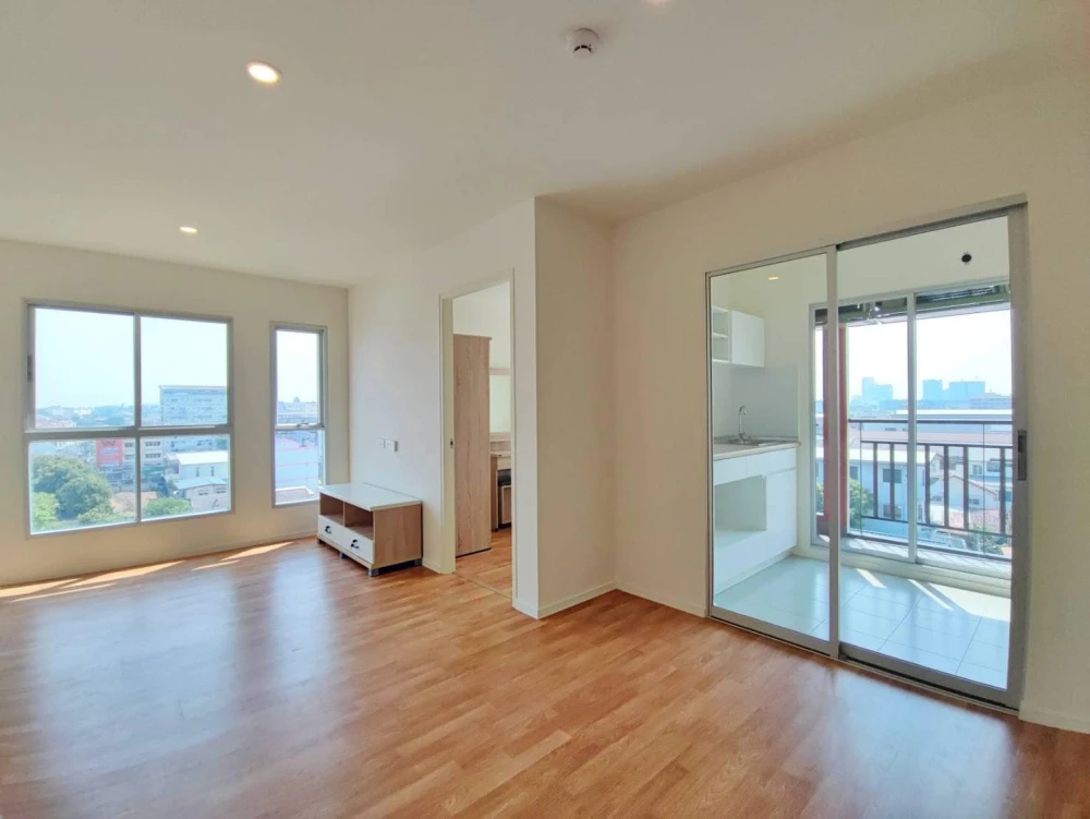 For rent: Lumpini Ville Sukhumvit 101/1-Punnawitthi, 7th floor, spacious room, 2 bedrooms, 2 bathrooms, complete electrical appliances, meets all need