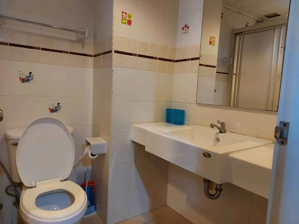 For rent: Lumpini Ville Sukhumvit 77, 8th floor, Building 1, roadside, north facing, open view, fully furnished, just bring your bags and move in.