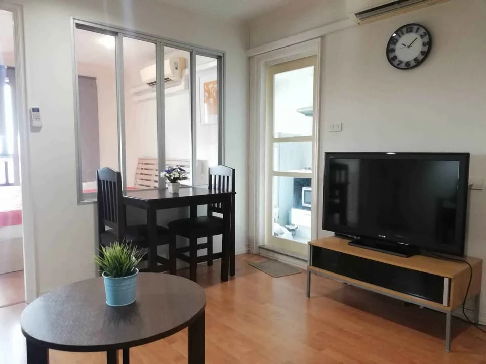 For rent: Lumpini Ville Sukhumvit 77, 8th floor, Building 1, roadside, north facing, open view, fully furnished, just bring your bags and move in.