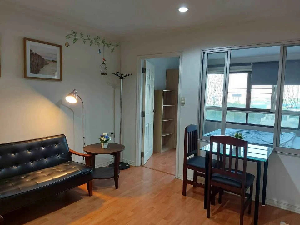 For rent: Lumpini Ville Sukhumvit 77, 8th floor, Building 1, roadside, north facing, open view, fully furnished, just bring your bags and move in.
