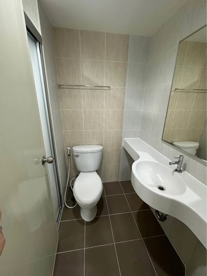 For rent: Lumpini Ville On Nut 46, size 26 sq m, 6th floor, Building C1, fully furnished, hurry and reserve now.