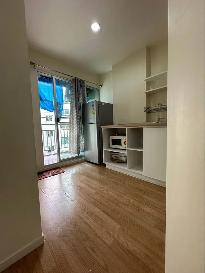For rent: Lumpini Ville On Nut 46, size 26 sq m, 6th floor, Building C1, fully furnished, hurry and reserve now.