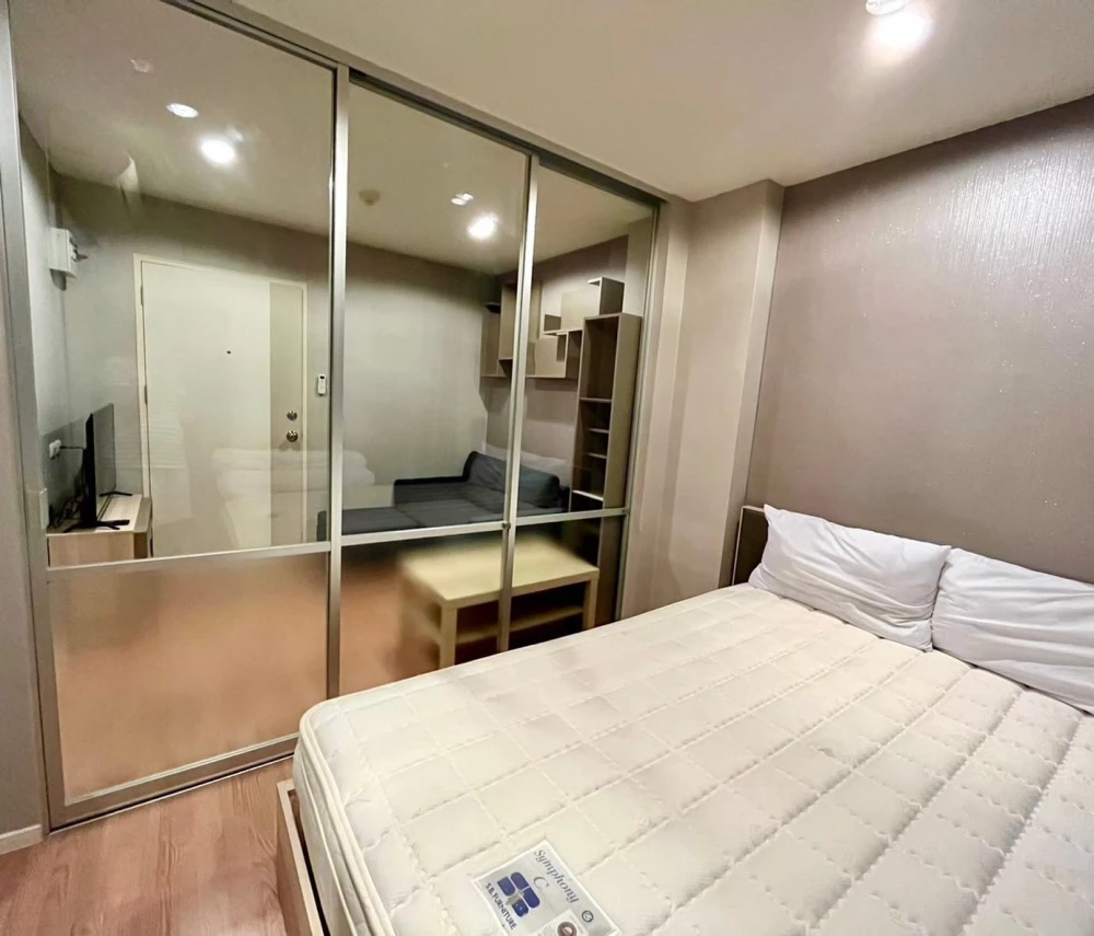 For rent: Lumpini Ville On Nut 46, garden view, studio room with sliding doors, fully furnished and appliances, ready to move in.