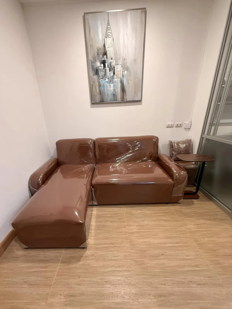 For rent: Lumpini Ville Onnut 46. The unit is partitioned into separate, clearly defined zones. Great value! Don't miss out!