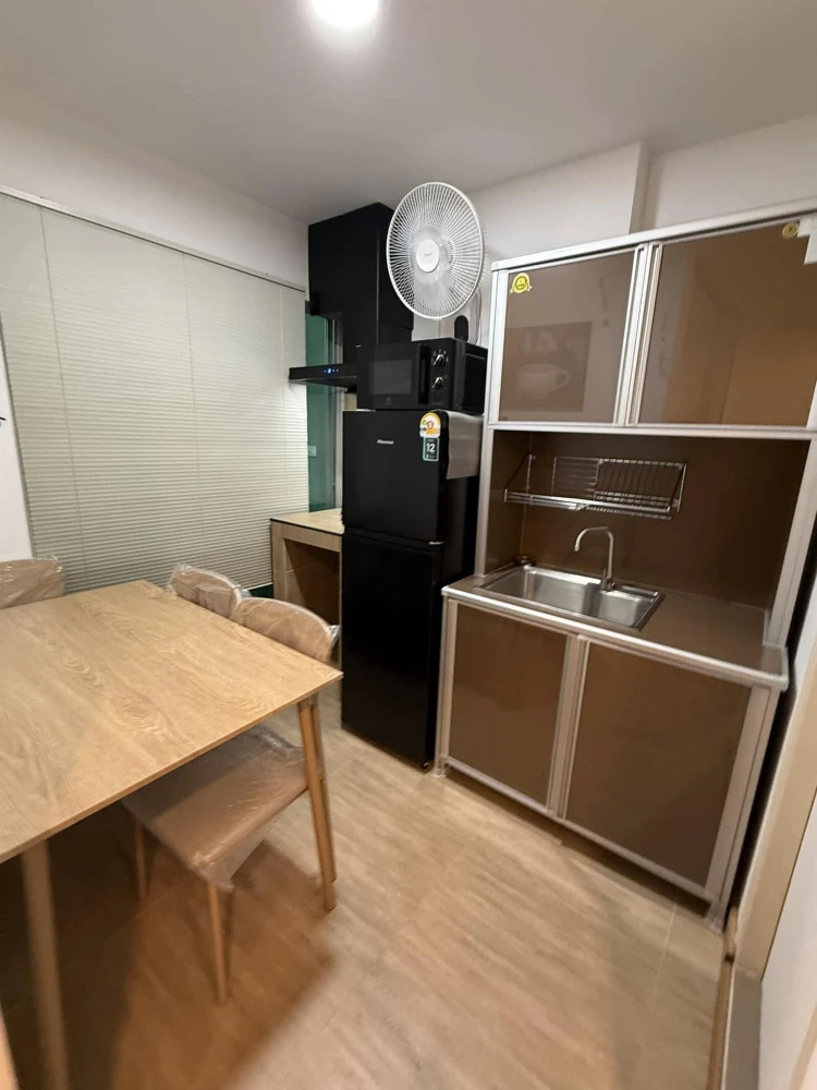 For rent: Lumpini Ville Onnut 46. The unit is partitioned into separate, clearly defined zones. Great value! Don't miss out!