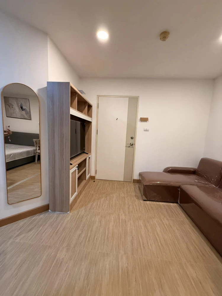 For rent: Lumpini Ville Onnut 46. The unit is partitioned into separate, clearly defined zones. Great value! Don't miss out!