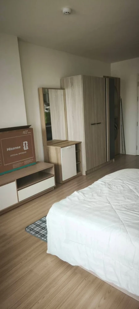 For rent: Lumpini Ville Chaengwattana 10, studio room, 5th floor. Great location, convenient transportation. Book now!