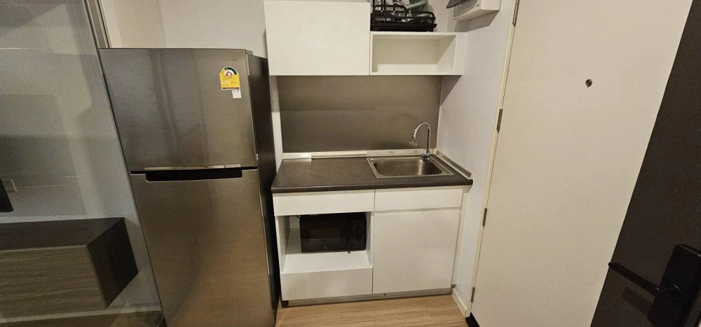 For rent: Lumpini Ville Chaengwattana-Pak Kret Station, corner room, beautiful view on the garden side, just bring your own bag and move in immediatel