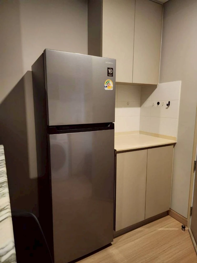 For rent: Lumpini Suite Makkasan, ready to move in, 23rd floor, high view, comes with amenities. You must not miss it.