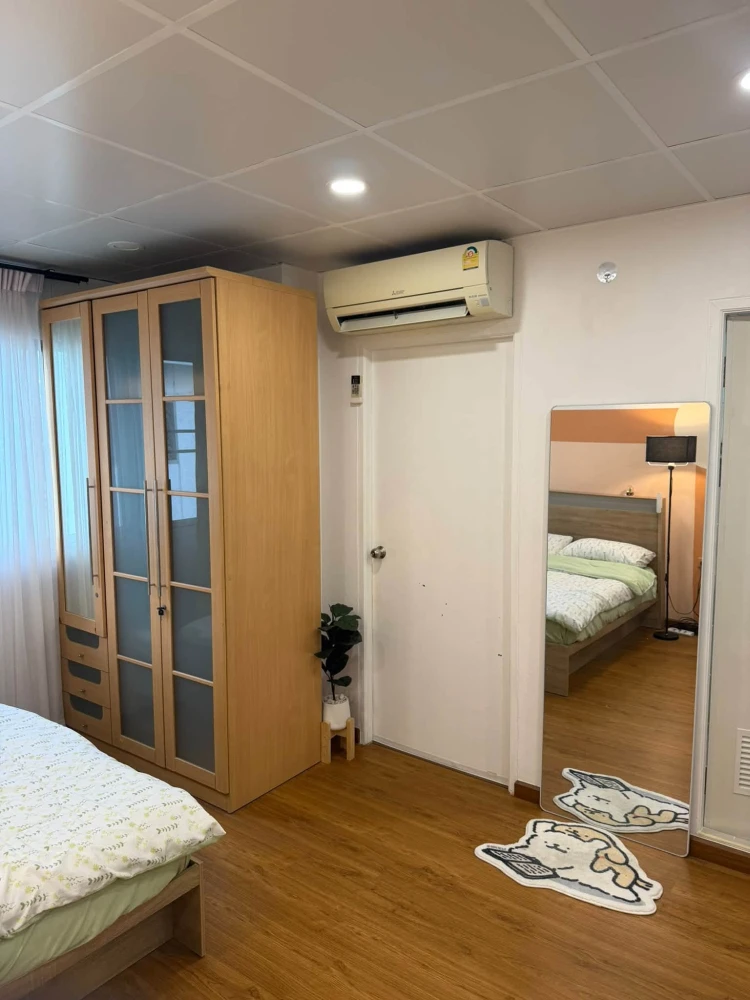 For Rent: Lumpini Center Ladprao 111. A lovely, fully equipped unit—just bring your suitcase and move right in. Don't miss out!
