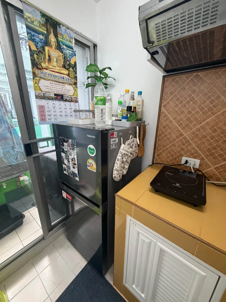 For Rent: Lumpini Center Ladprao 111. A lovely, fully equipped unit—just bring your suitcase and move right in. Don't miss out!