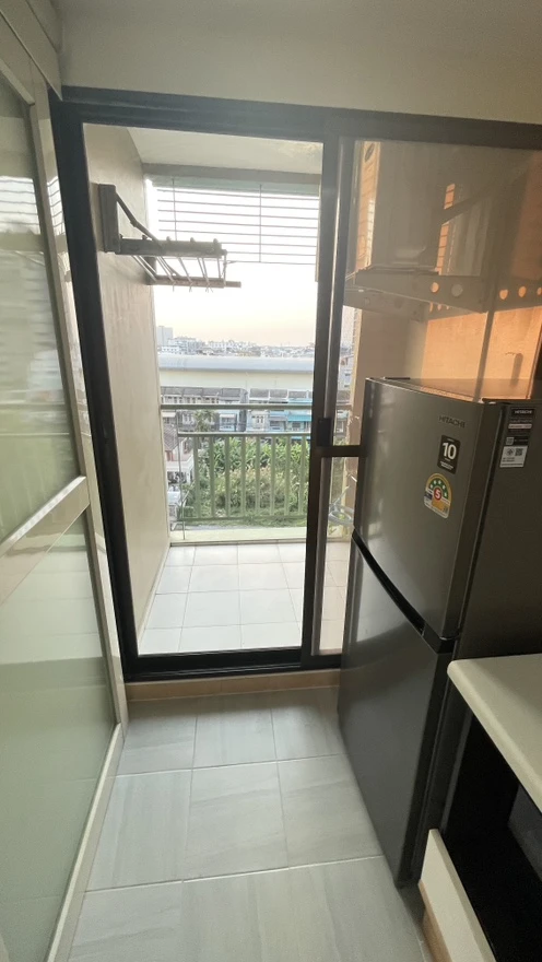 For rent: Lumpini Place Pinklao 2, fully furnished with high-quality built-in furniture, 6th floor, unobstructed view, bright and airy. Book now!