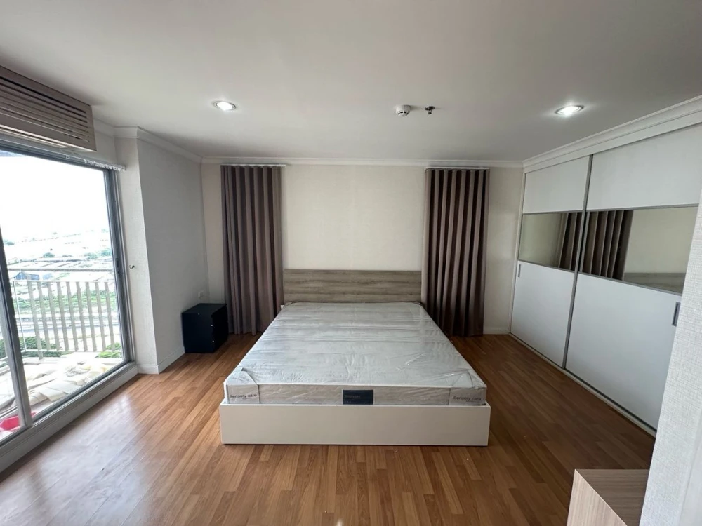 For rent: Lumpini Place Rama 9 - Ratchada, 27th floor, nice room, fully furnished, reserve now.