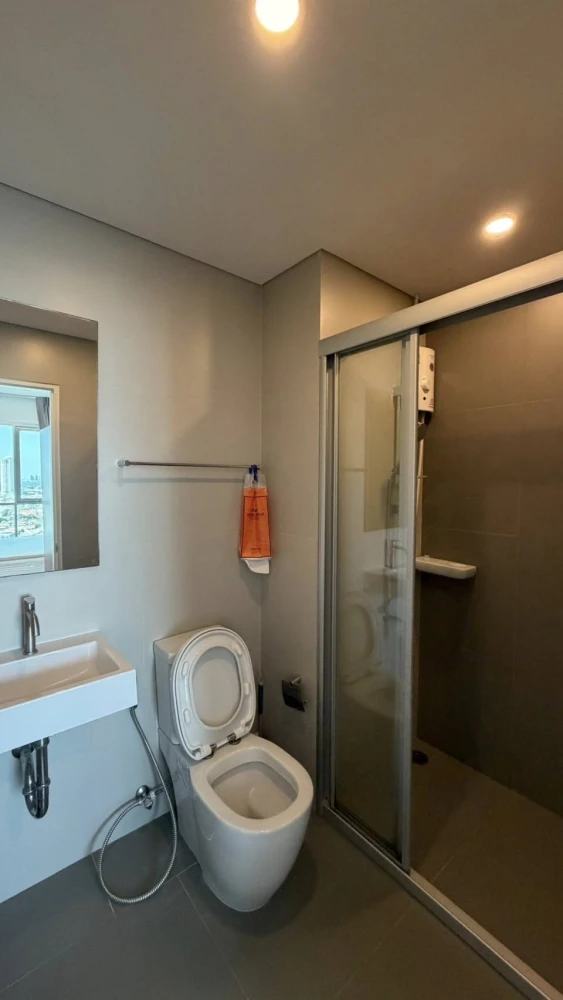 For rent: Lumpini Place Ratchada - Sathu, high floor unit, fully furnished, ready to move in!