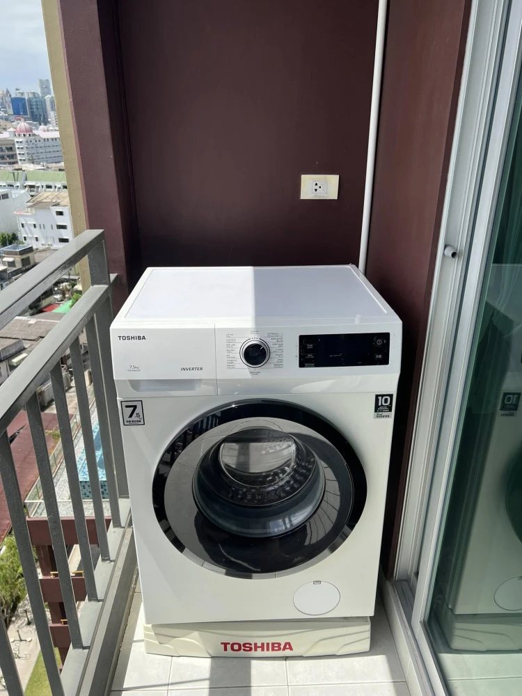For rent: Lumpini Place Ratchada - Sathu, high floor unit, fully furnished, ready to move in!