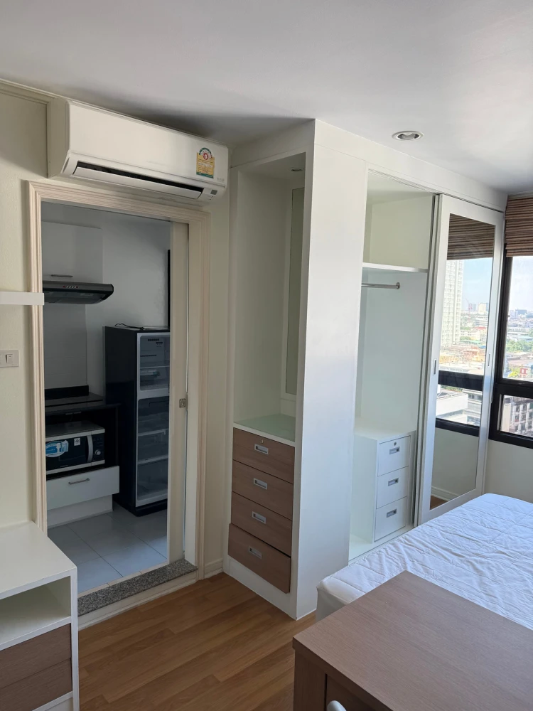 For rent: Lumpini Place Ratchada-Tha Phra, a nice room with complete decorations. Reserve now!