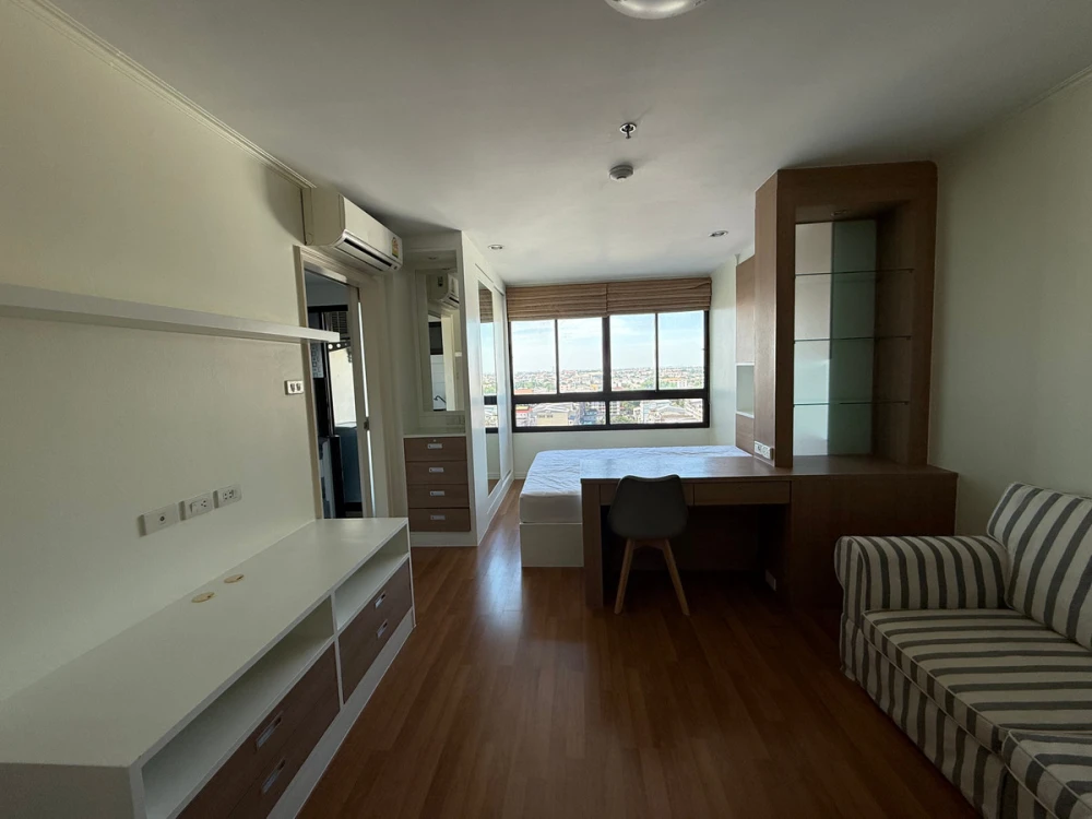 For rent: Lumpini Place Ratchada-Tha Phra, a nice room with complete decorations. Reserve now!