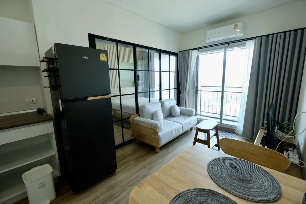 For rent, Lumpini Place Ratchada-Sathu, 25th floor, fully furnished. The bed is very comfortable. Hurry up to reserve it.