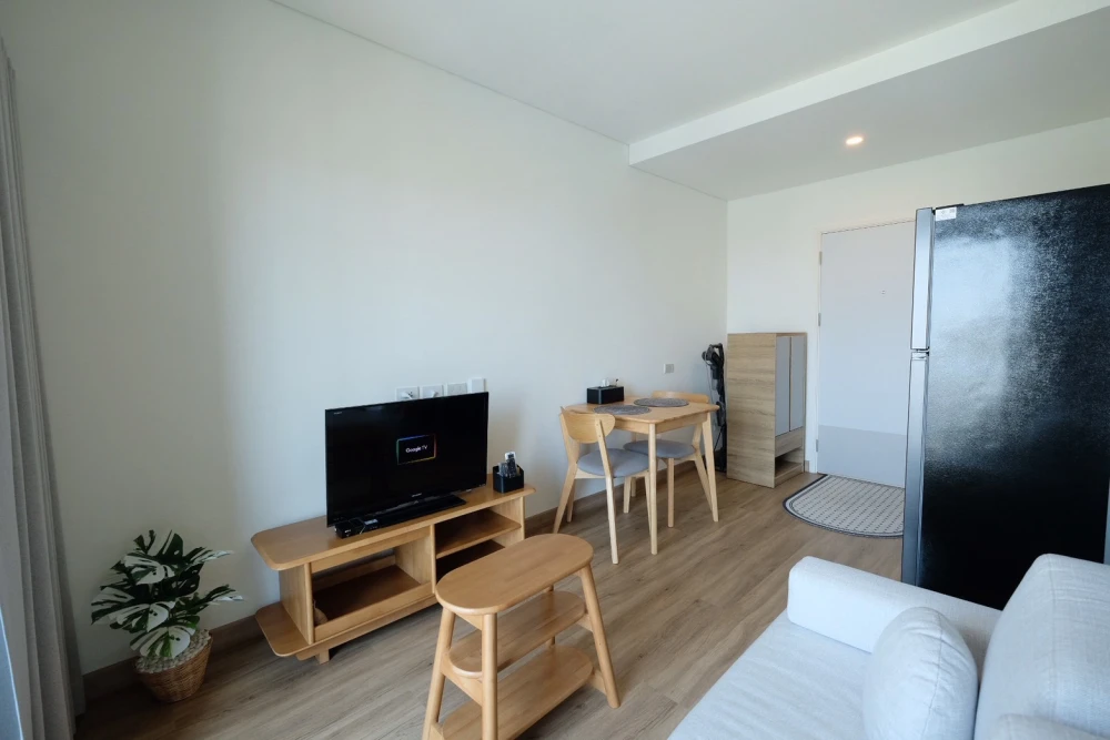 For rent, Lumpini Place Ratchada-Sathu, 25th floor, fully furnished. The bed is very comfortable. Hurry up to reserve it.