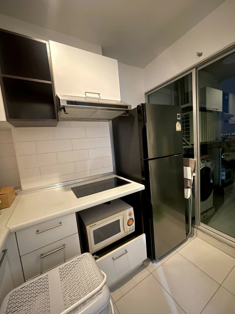 For rent: Lumpini Place Ramintra-Lak Si. Spacious room with partitioned bedroom. Built-in large wardrobe. Sofa bed, made to order, size 2 meters.