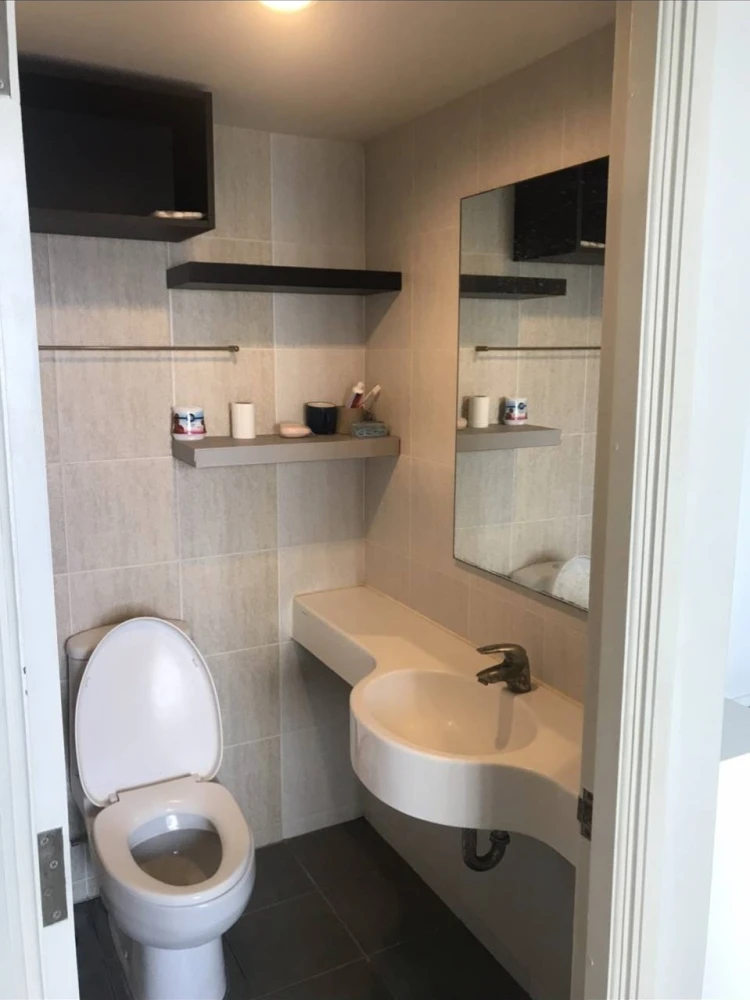 For rent: Lumpini Place Suk Sawat - Rama 2, with a clear and comfortable city view, fully furnished, ready to move in immediately.