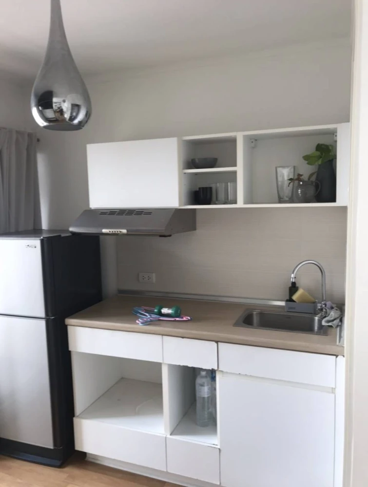 For rent: Lumpini Place Suk Sawat - Rama 2, with a clear and comfortable city view, fully furnished, ready to move in immediately.