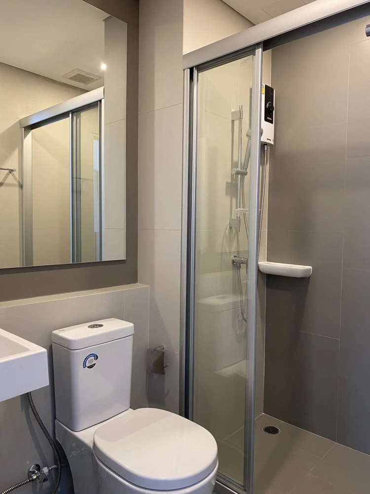 For rent: Lumpini Place Tao Poon - Interchange, studio type, pool view, fully furnished + complete electrical appliances, don't miss it!