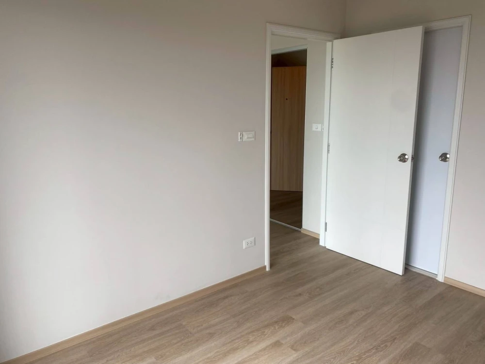 For rent: Lumpini Place Chaengwattana - Pak Kret Station, spacious room, comfortable, high floor, book now before you miss out!!