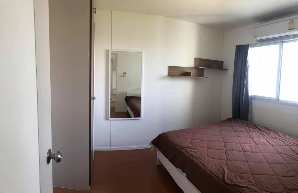 For rent: Lumpini Mega City Bangna. Ready-to-move-in unit with furniture. Great price, affordable. Book now before it's too late!
