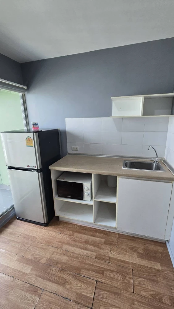 For rent: Lumpini Park Phetkasem 98, ready-to-move-in unit with full furniture, affordable price. Book now!