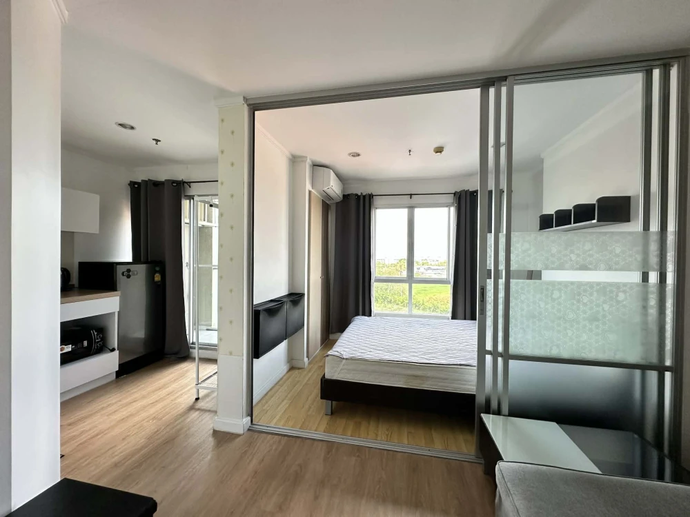 For rent Lumpini Ville Chaengwattana-Pak Kret. This room is very big Plus the best price, city view, good war. Book now.