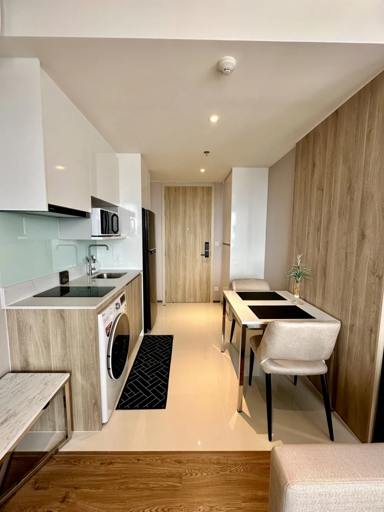 For rent: Once Pattaya (North Pattaya), 11th floor, 34 sq m. area, with excellent facilities. Hurry and reserve now!