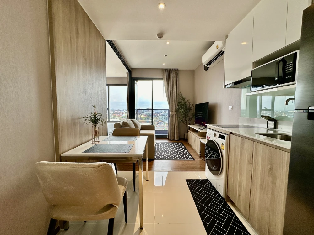 For rent: Once Pattaya (North Pattaya), 11th floor, 34 sq m. area, with excellent facilities. Hurry and reserve now!