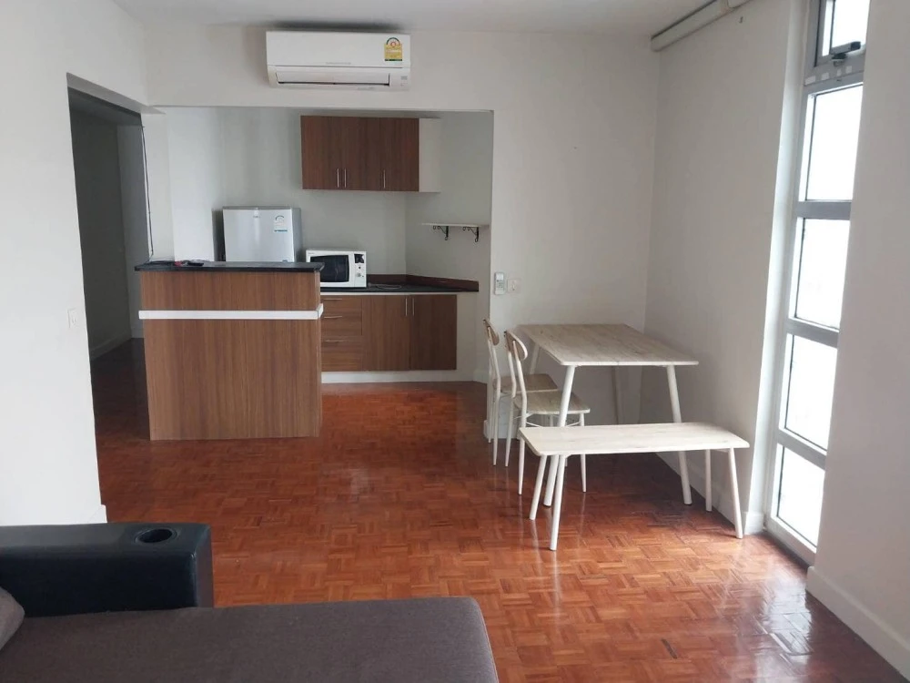 For rent, Victoria Lakeview Condominium, 2 bedrooms, 2 bathrooms, ready to move in, fully furnished, good price, don't miss it.