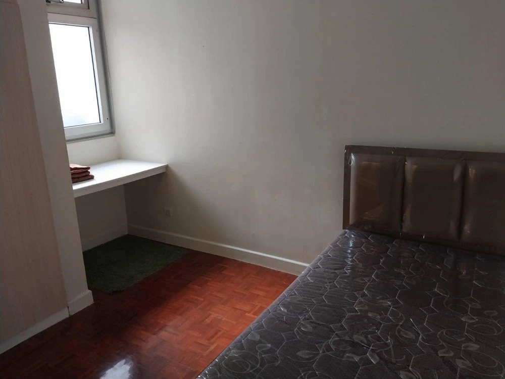 For rent, Victoria Lakeview Condominium, 2 bedrooms, 2 bathrooms, ready to move in, fully furnished, good price, don't miss it.