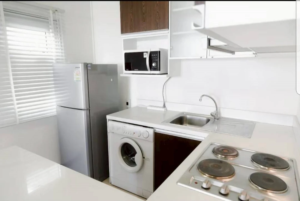 For rent!! Victoria Lakeview Condominium, 23rd floor, Geneva Building, beautiful lake view, fully furnished, ready to move in. Reserve now!!