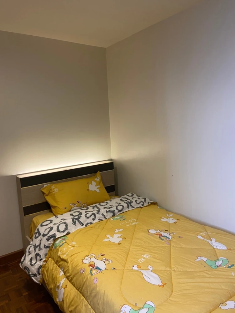 For rent: Victoria Lakeview Condominium. Beautiful and comfortable unit. Rent now!!