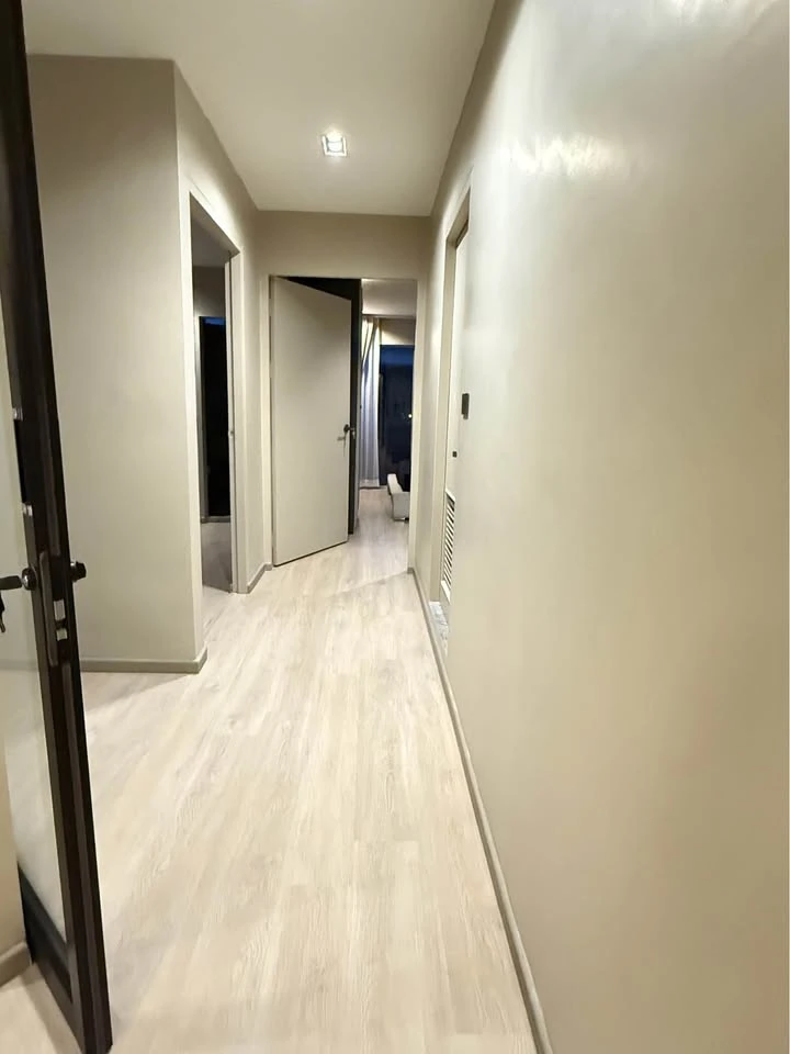 For rent: Wittayu Complex, 3rd floor room, super chill pool view, beautiful view of Bangkok at night, modern decoration, reserve now!